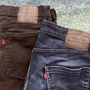 Lot of 2 Levis 33x32 and 32x32